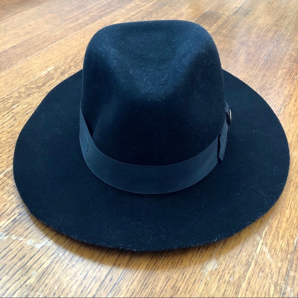 Black Felt Hat - Picture 3 of 7